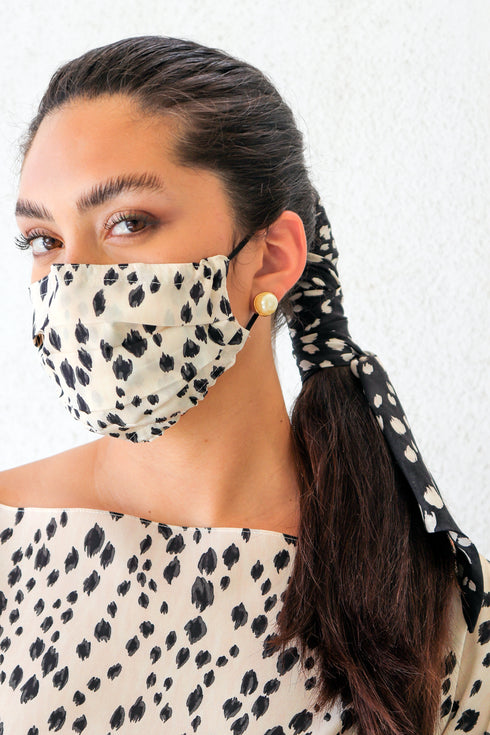 Maschera per il viso reversibile in seta "ghepardo delle nevi".